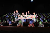 左から中村健治監督、黒沢ともよ、神谷浩史、小山茉美。