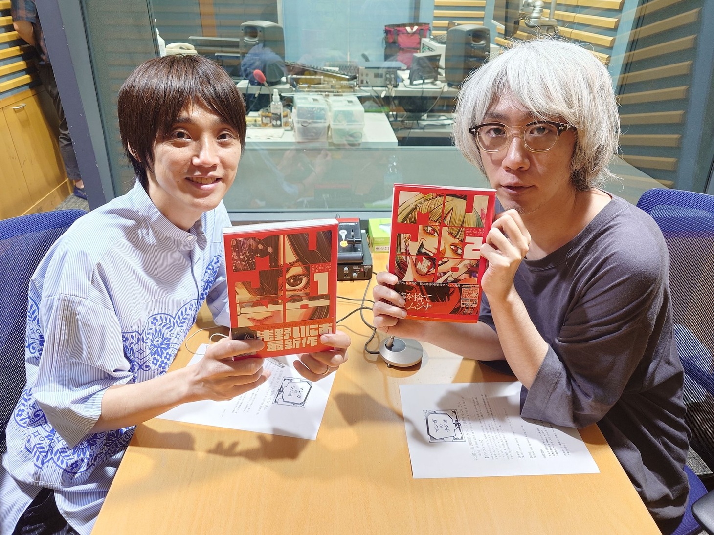 パーソナリティの吉田尚記（左）と浅野いにお（右）。