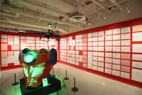 「天元突破グレンラガン対キルラキル展」の様子。