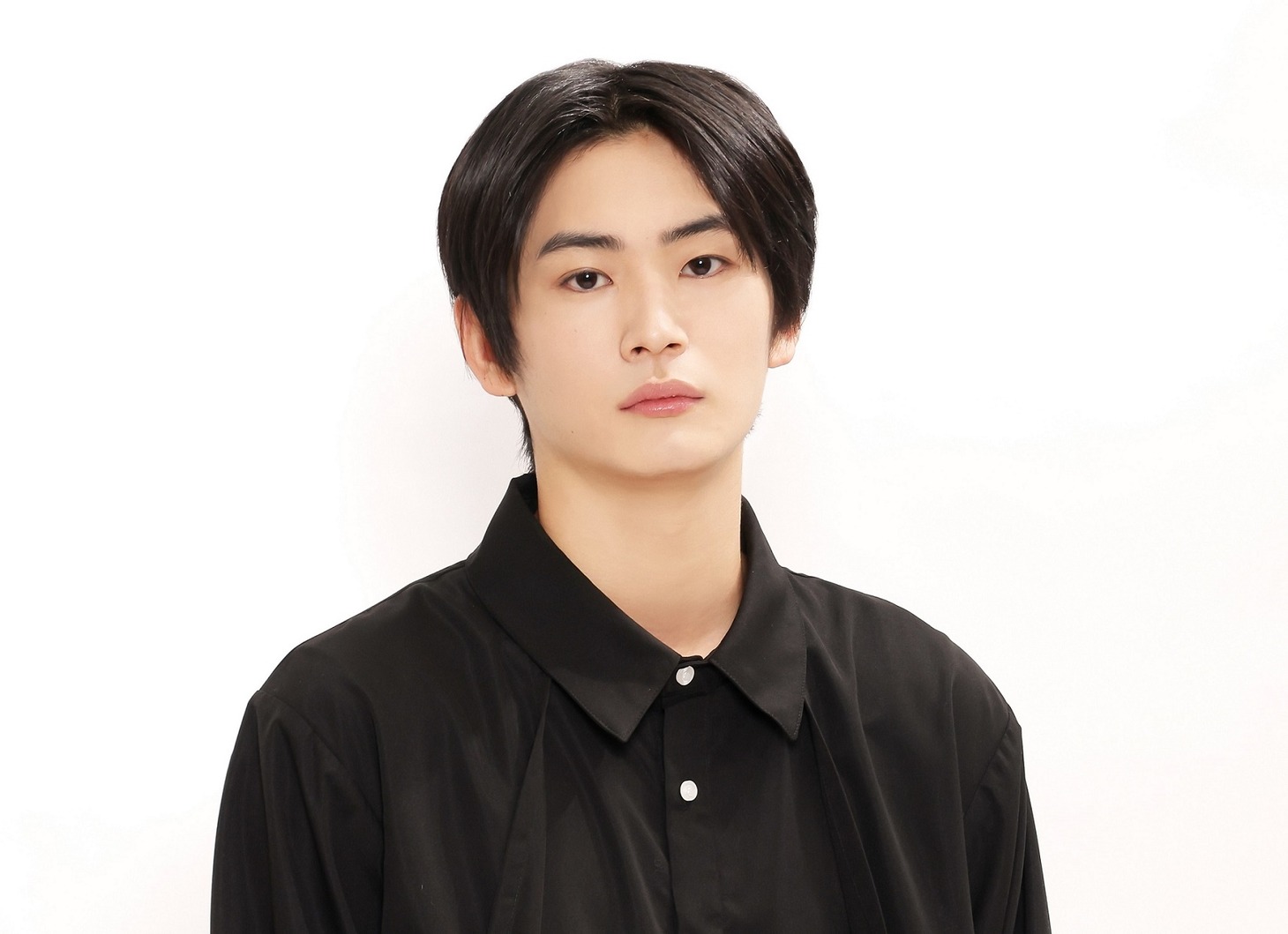 押田岳演じる佐橋天真。