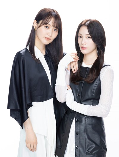 左から菅井友香扮する春本樹と中村ゆりか分する林冬雨。