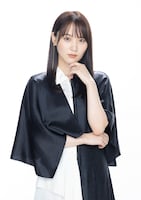 菅井友香扮する春本樹。