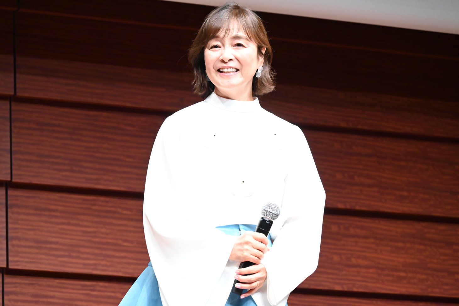 日高のり子