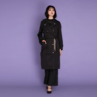 「『D.Gray-man』黒の教団 モデル コート」の着用イメージ。