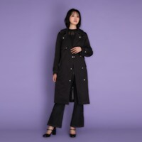 「『D.Gray-man』黒の教団 モデル コート」の着用イメージ。