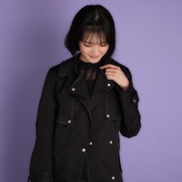 「『D.Gray-man』黒の教団 モデル コート」の着用イメージ。