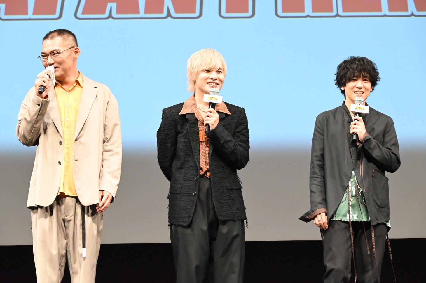 左から三宅健太、岡本信彦、山下大輝。