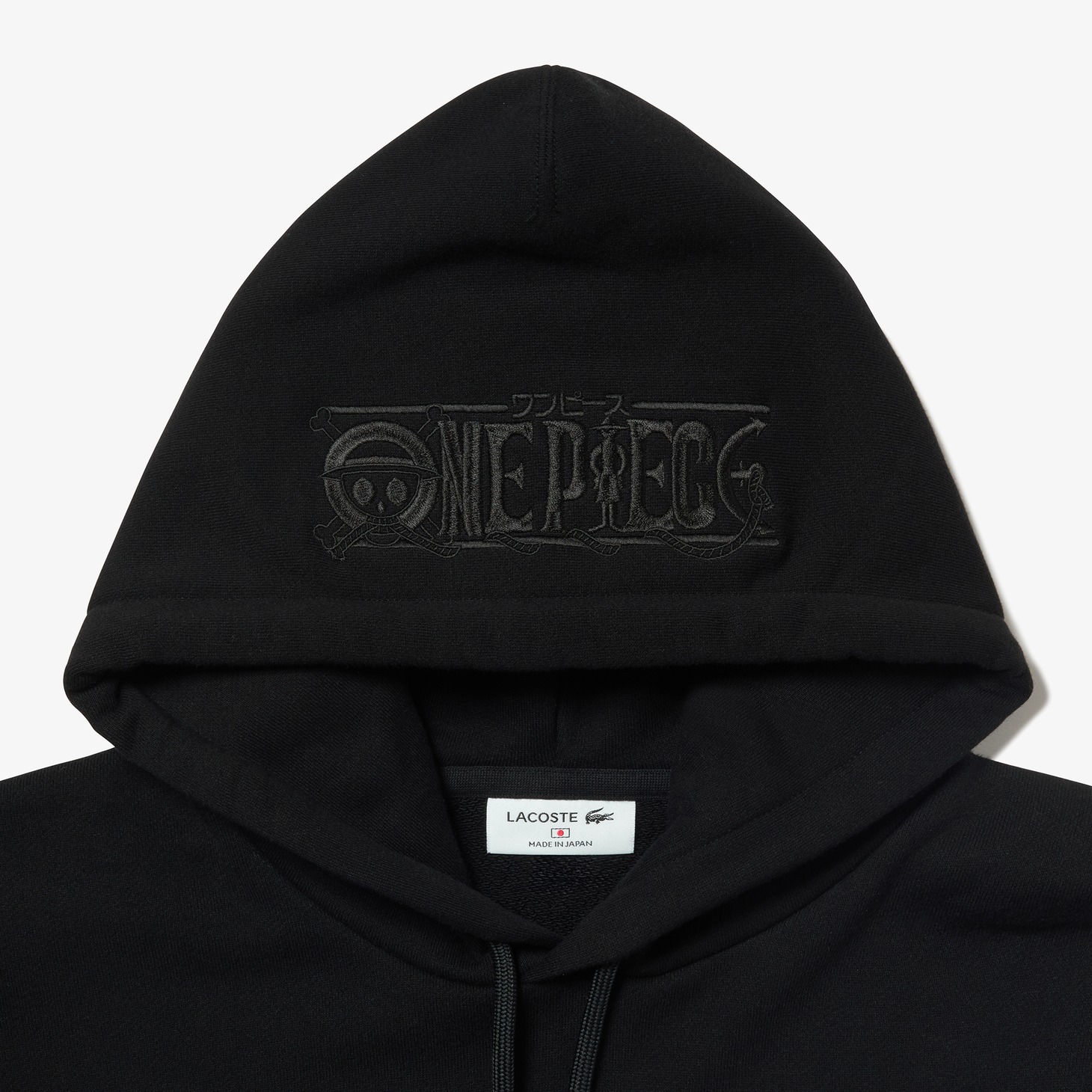 日本限定数量販売「ONE PIECE 扉絵プリント フーディー」