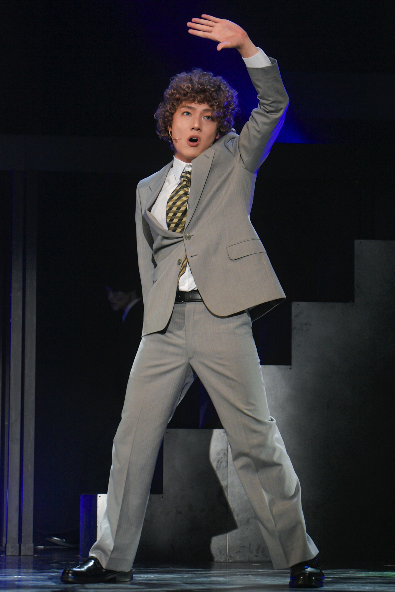 山崎玲央扮する部下B（ベー）。（写真：鏡田伸幸）