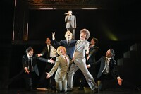 「ステージ『エロイカより愛をこめて』Revival+」より。（写真：鏡田伸幸）