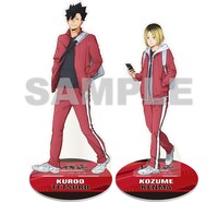 TOHO animation STOREの有償特典版に用意された「描き下ろしビッグアクリルスタンド2種セット」。