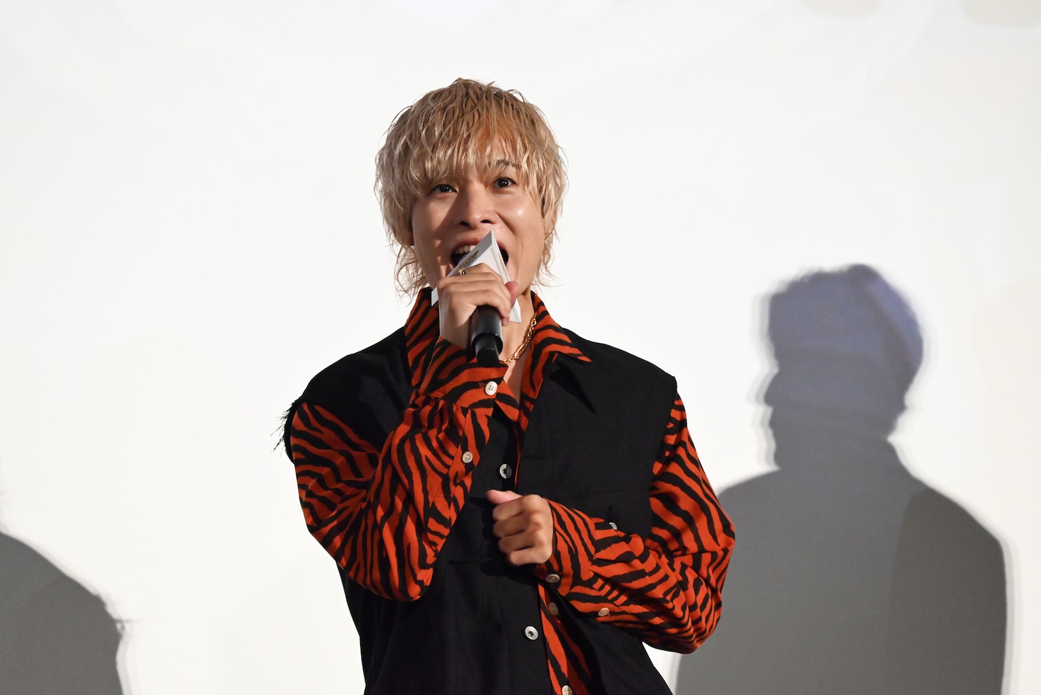 岡本信彦