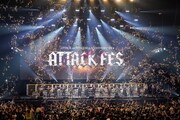 「進撃の巨人10th ANNIVERSARY “ATTACK FES”」の様子。
