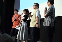 舞台挨拶の様子。