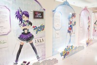 アイドル名鑑の様子。