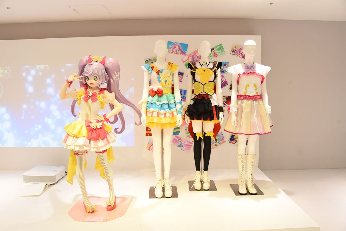 SoLaMi♡SMILEの衣装。 [画像・動画ギャラリー 14/21] - コミックナタリー