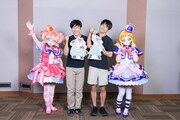 左からキュアワンダフル、ジャルジャル、キュアフレンディ。