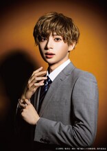 一色都々丸（野嵜豊演）のキャラクタービジュアル。