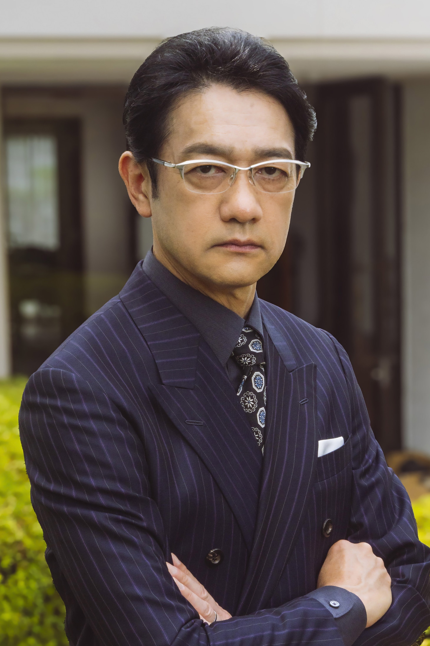 飯田基祐扮する真山新造。 (c)「愛人転生」製作委員会・MBS