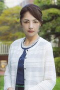 櫻井淳子扮する真山美枝子。 (c)「愛人転生」製作委員会・MBS