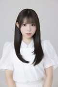 東郷美森役の大森莉緒。