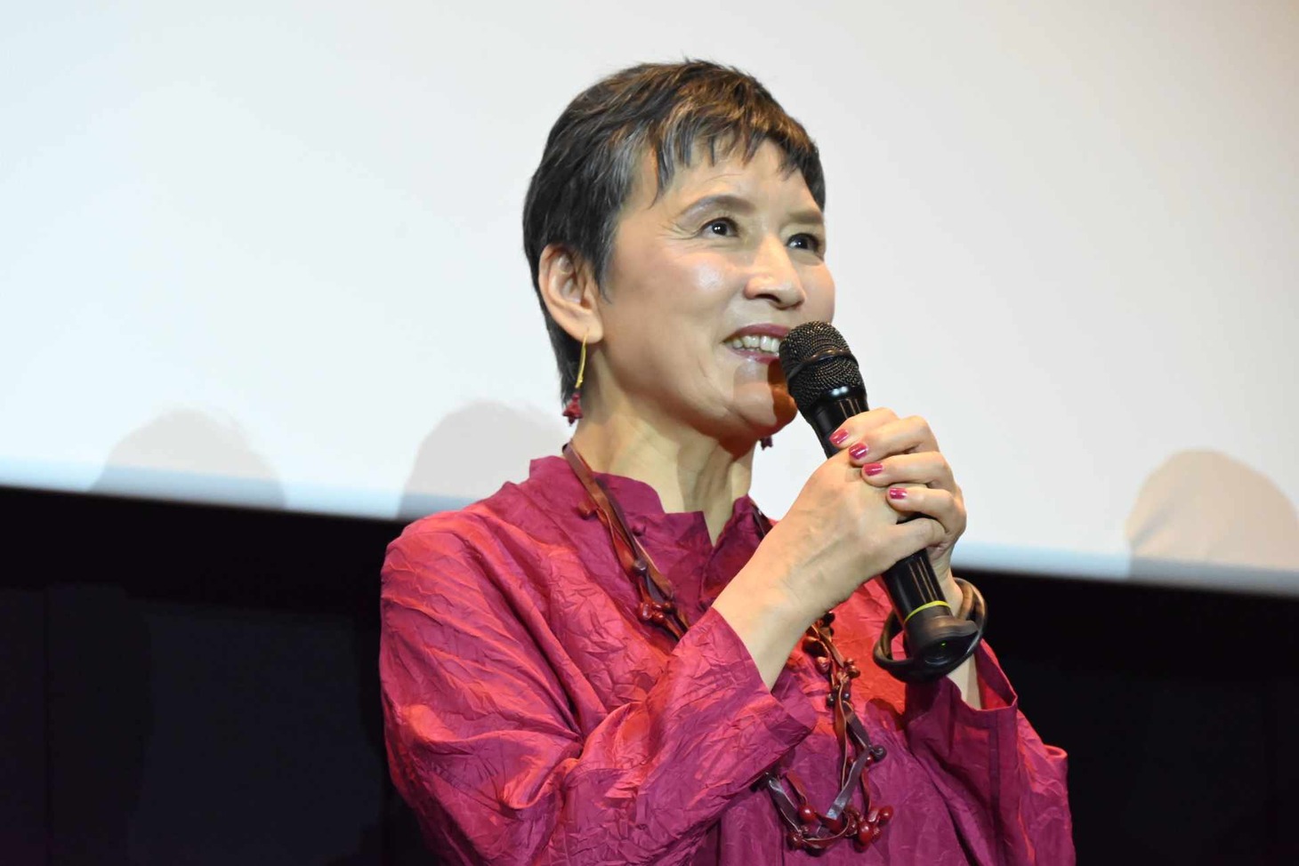 根岸季衣