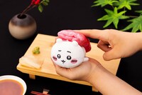 「むちゃうま!!ちいかわ寿司」で販売されるマスコット。