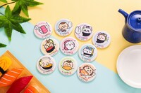 「むちゃうま!!ちいかわ寿司」で販売される缶バッジinカプセル。
