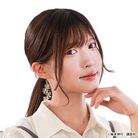 「カイジアクリルピアス『運否天賦（うんぷてんぷ）』」着用イメージ