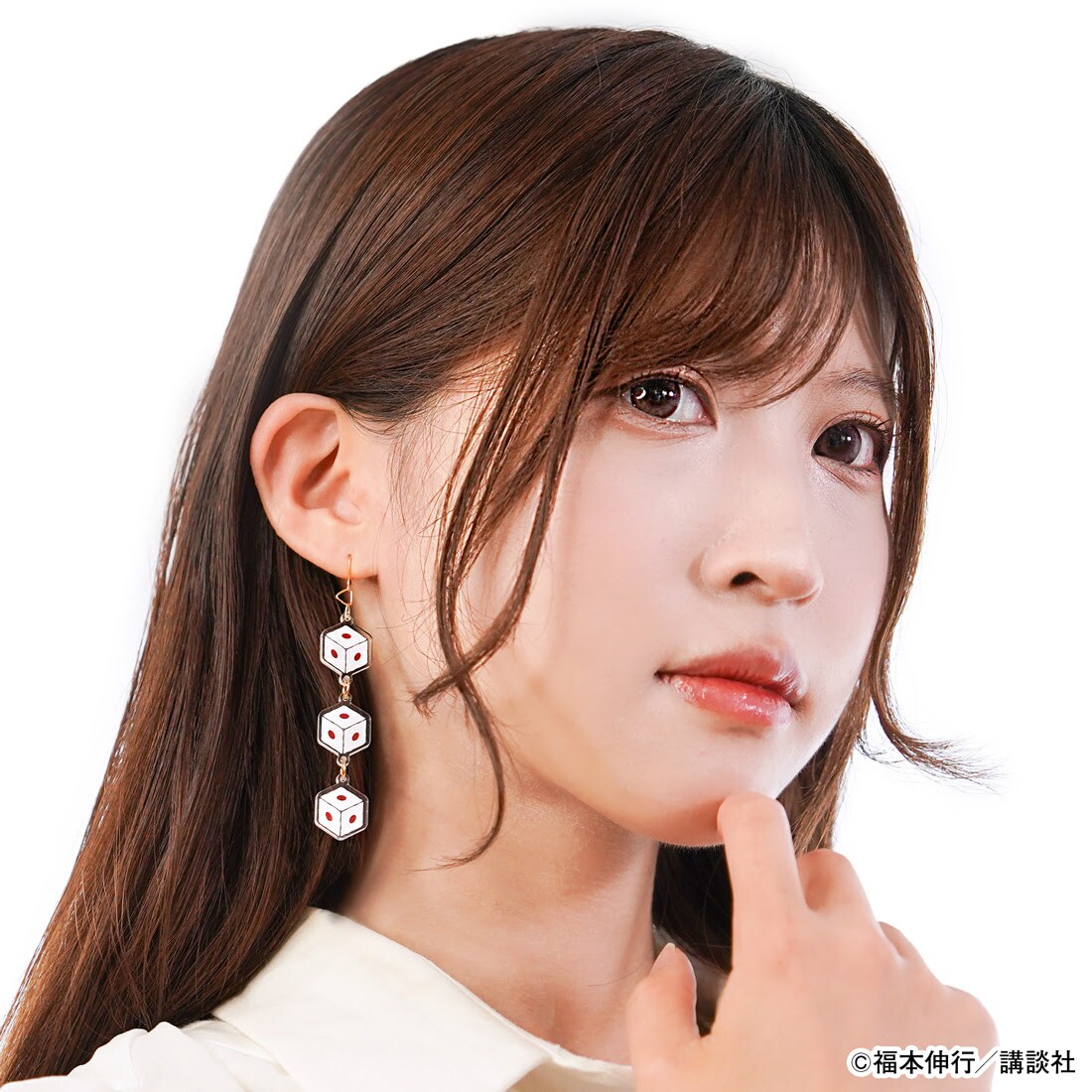 カイジアクリルピアス『サイコロ ピンゾロ』」着用イメージ - 「カイジ