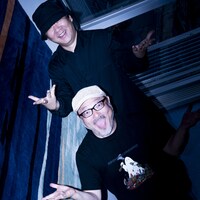 押切蓮介（上）、白石晃士監督（下）。