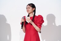 涙ながらに手紙を読んだ鈴川紗由。