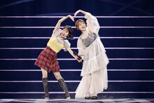 桐崎千棘（CV：東山奈央）＆小野寺小咲（CV：花澤香菜)） (c)Animelo Summer Live 2024