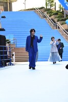 TVアニメ「アオのハコ」ブルーカーペットアライバルの様子。