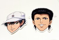 左から越前リョーマのお面、桃城武のお面。