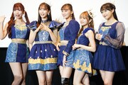 i☆Ris。左から山北早紀、芹澤優、茜屋日海夏、若井友希、久保田未夢。
