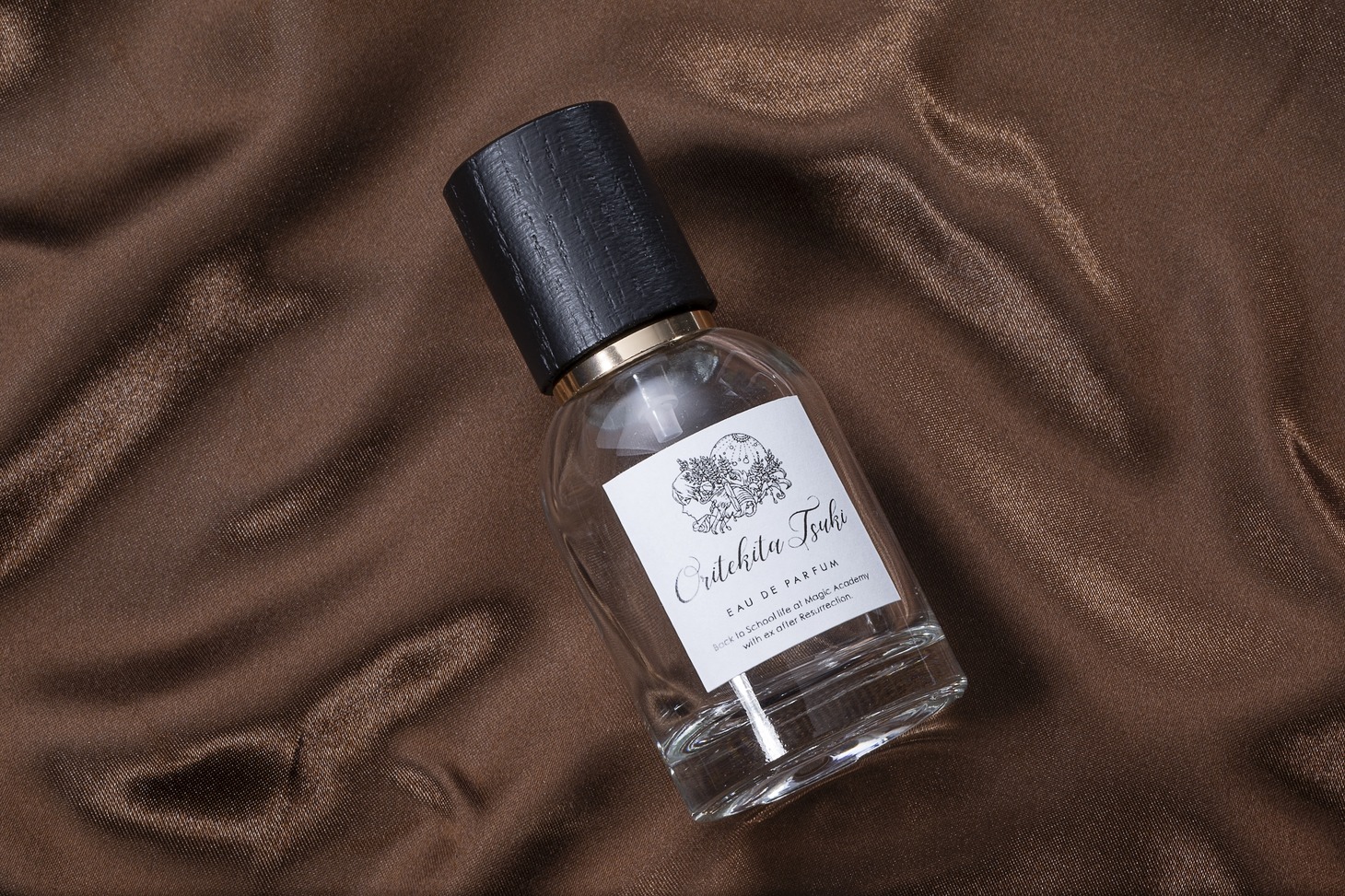 「死に戻りの魔法学校生活を、元恋人とプロローグから 香水 ヴィンセント・タンザイン『Oritekita Tsuki』」