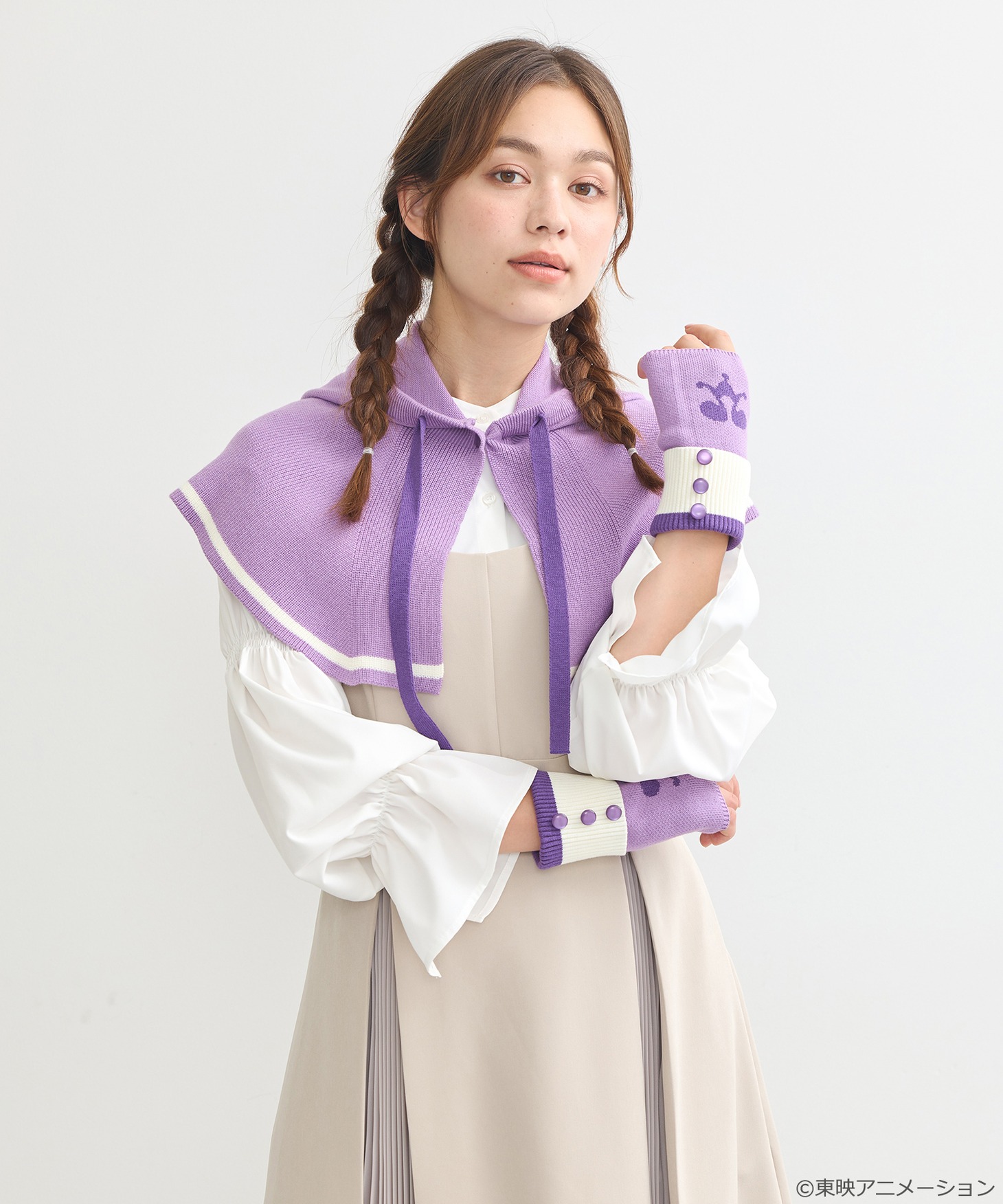「おジャ魔女どれみ フードウォーマー」パープルの着用例。