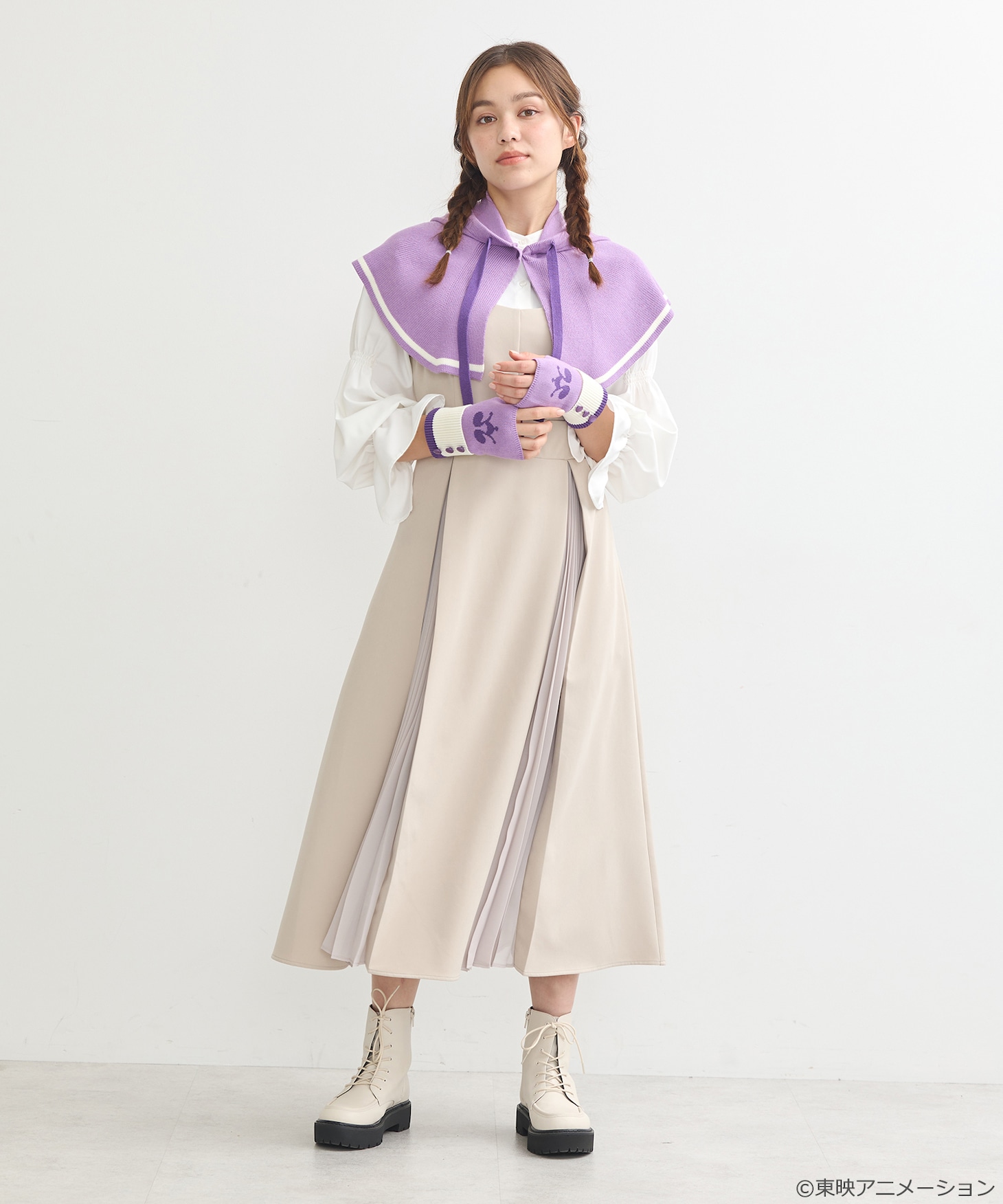 「おジャ魔女どれみ フードウォーマー」パープルの着用例。