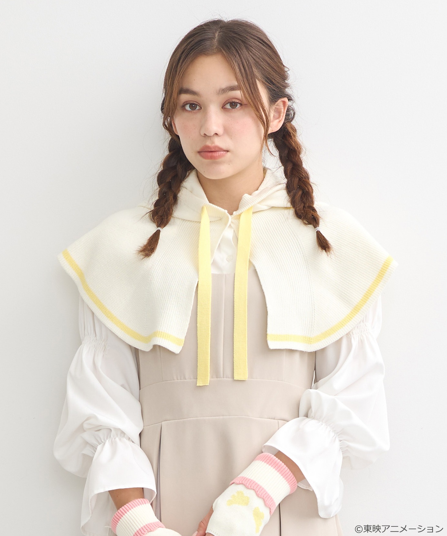 「おジャ魔女どれみ 2WAYカーディガン（ハナちゃんモデル）」の着用例。