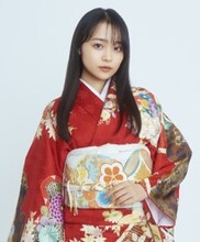 林芽亜里扮する結城莉央。 (c)「初めましてこんにちは、離婚してください」製作委員会・MBS