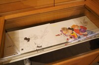 「画業40周年記念 上條淳士展 LIVE」の様子。