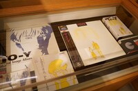 「画業40周年記念 上條淳士展 LIVE」の様子。