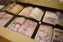 「画業40周年記念 上條淳士展 LIVE」の様子。