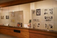 「画業40周年記念 上條淳士展 LIVE」の様子。