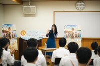 「雨宮天のがんばっていきまっしょい in 松山東高等学校」の公開収録の様子。