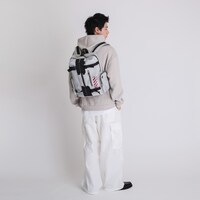 「シドニアの騎士 モデル バックパック」のイメージ。