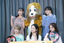 「ドラマ『つづ井さん』放送直前！HAPPY記者会見」の様子。