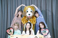 「ドラマ『つづ井さん』放送直前！HAPPY記者会見」の様子。