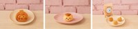 ちいかわベーカリーで販売されるパンとスイーツ。左から「カブトムシワッフル」「くりまんじゅうパン」「フィナンシェなトリオ」。